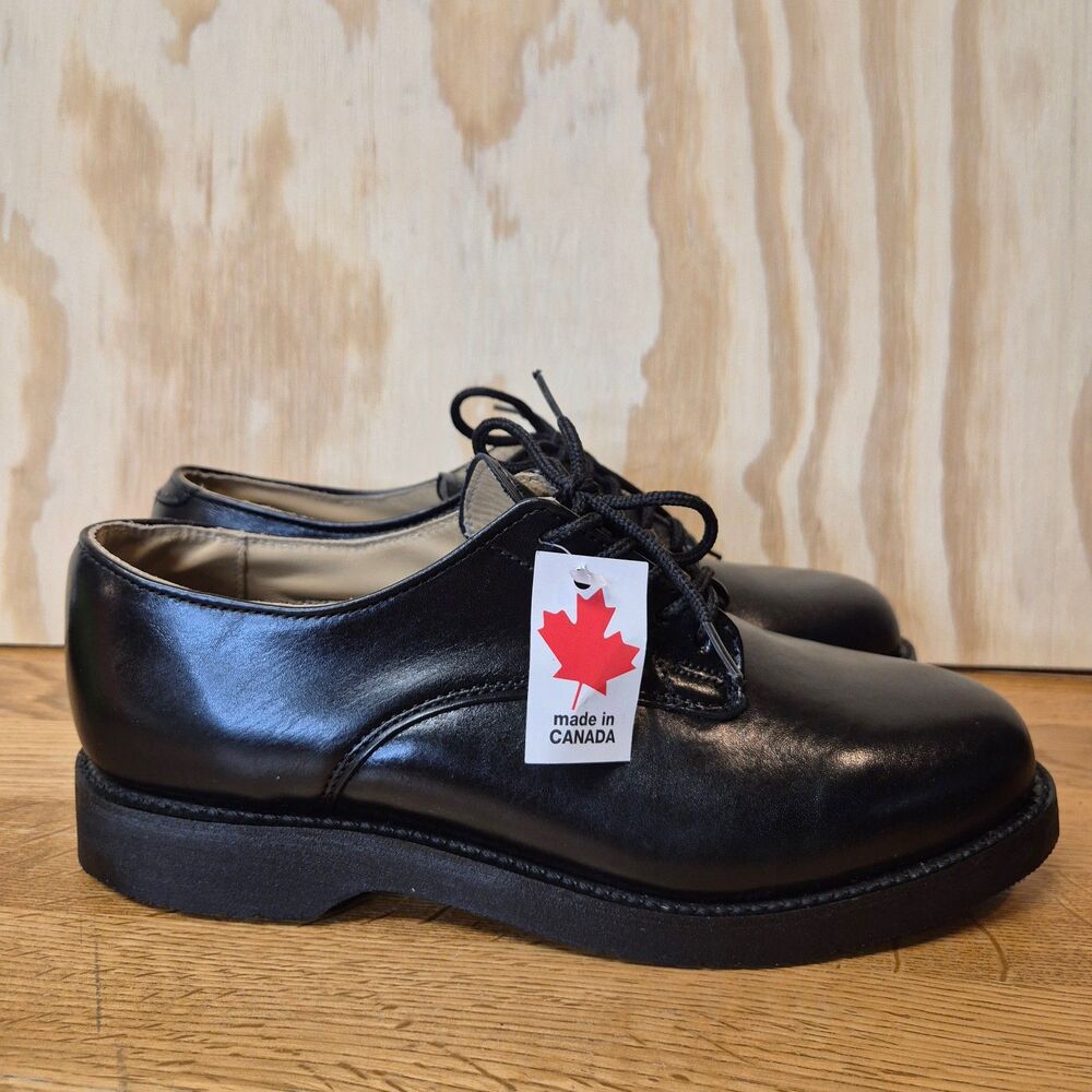Made in Canada Womens 9.5 Black Leather Oxford Shoes Vibram Sole NWT